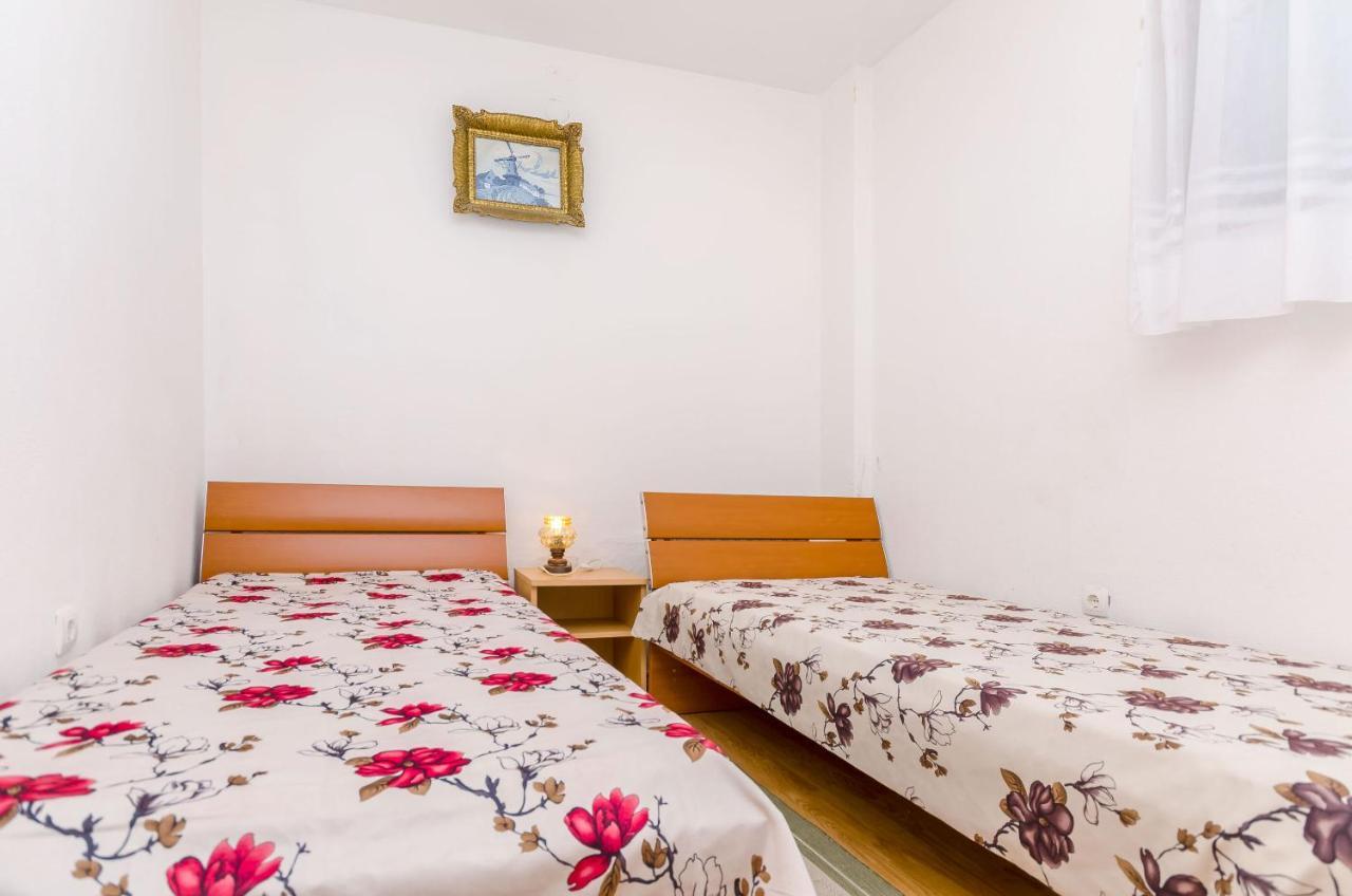 Apartments Kursan Trogir Eksteriør billede